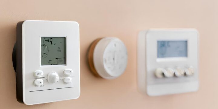 The Psychology of Thermostat Wars: How to Settle Temperature Disputes at Home and the Office